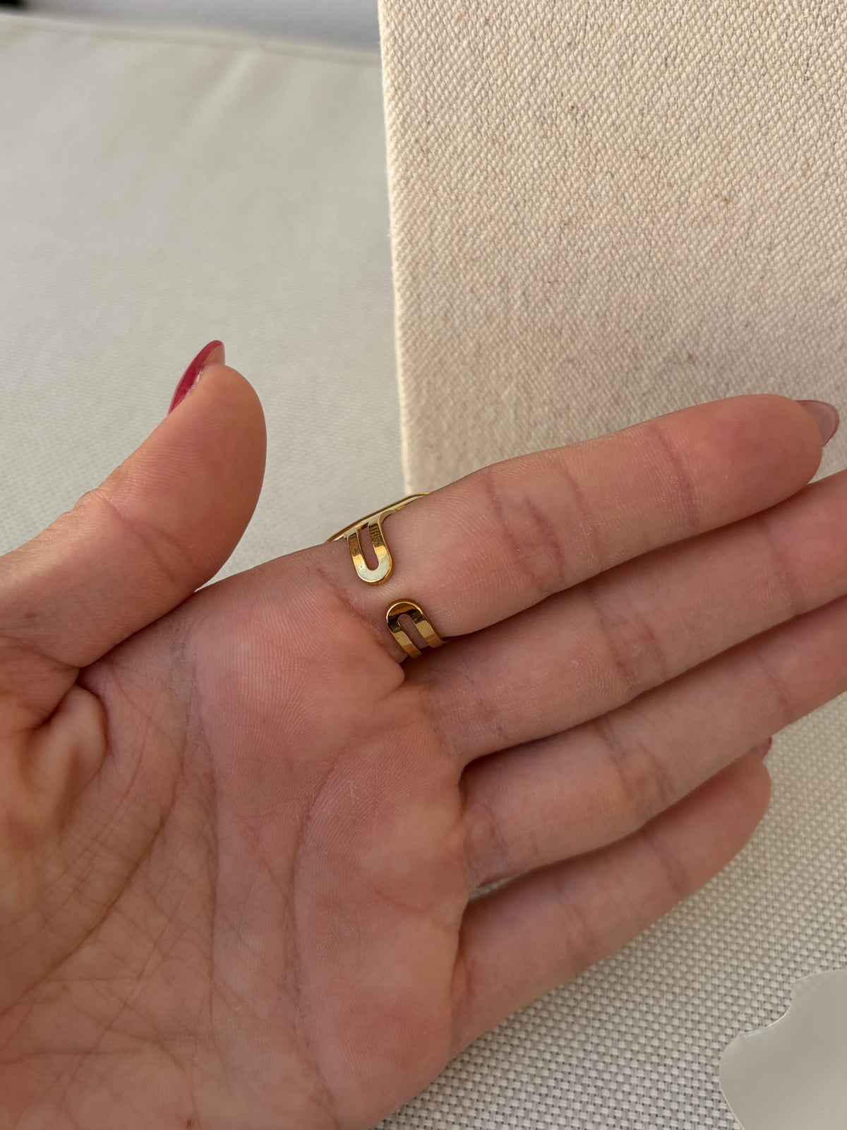 Anillo piedra marrón