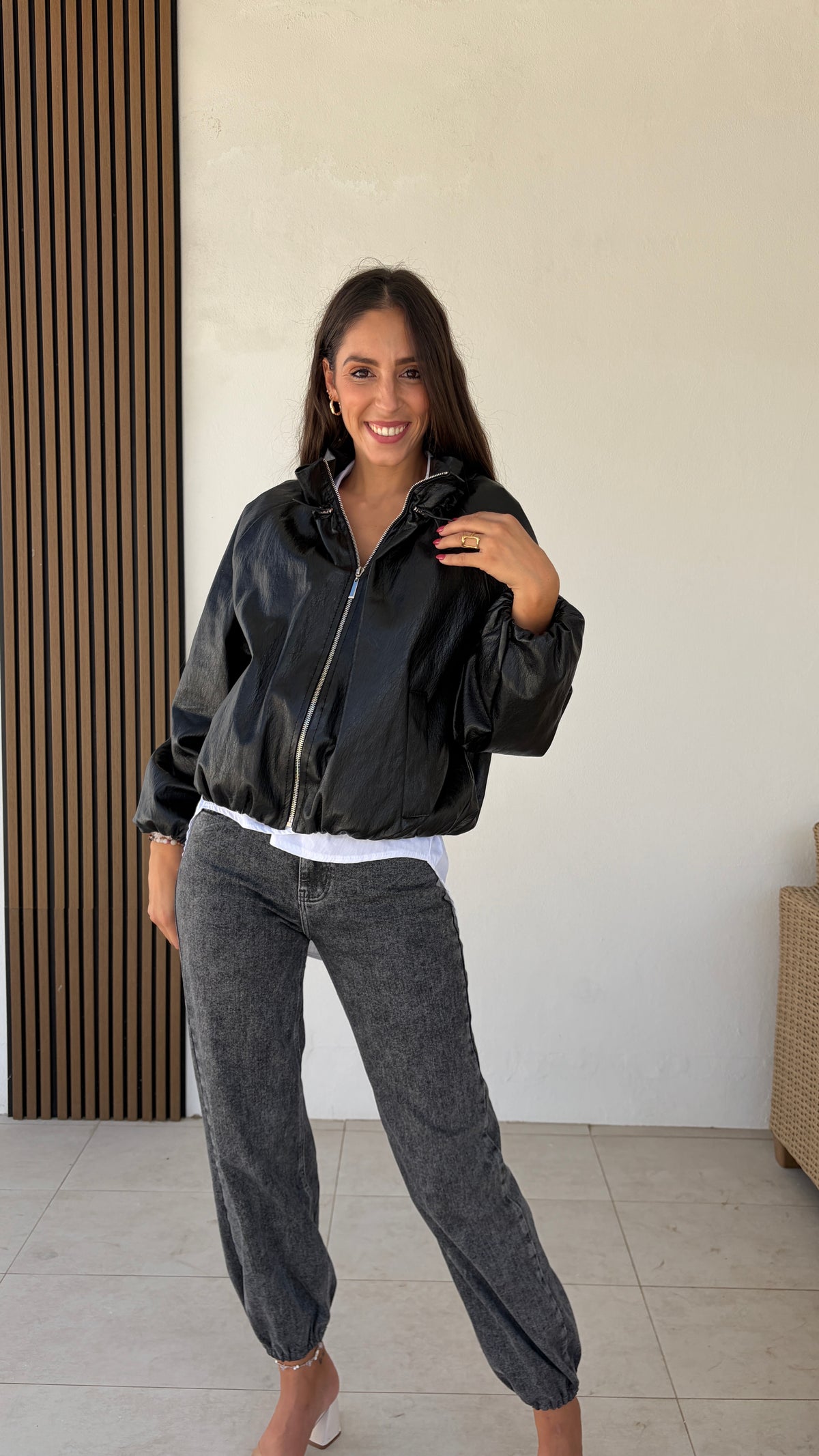 Bomber Paula polipiel negra