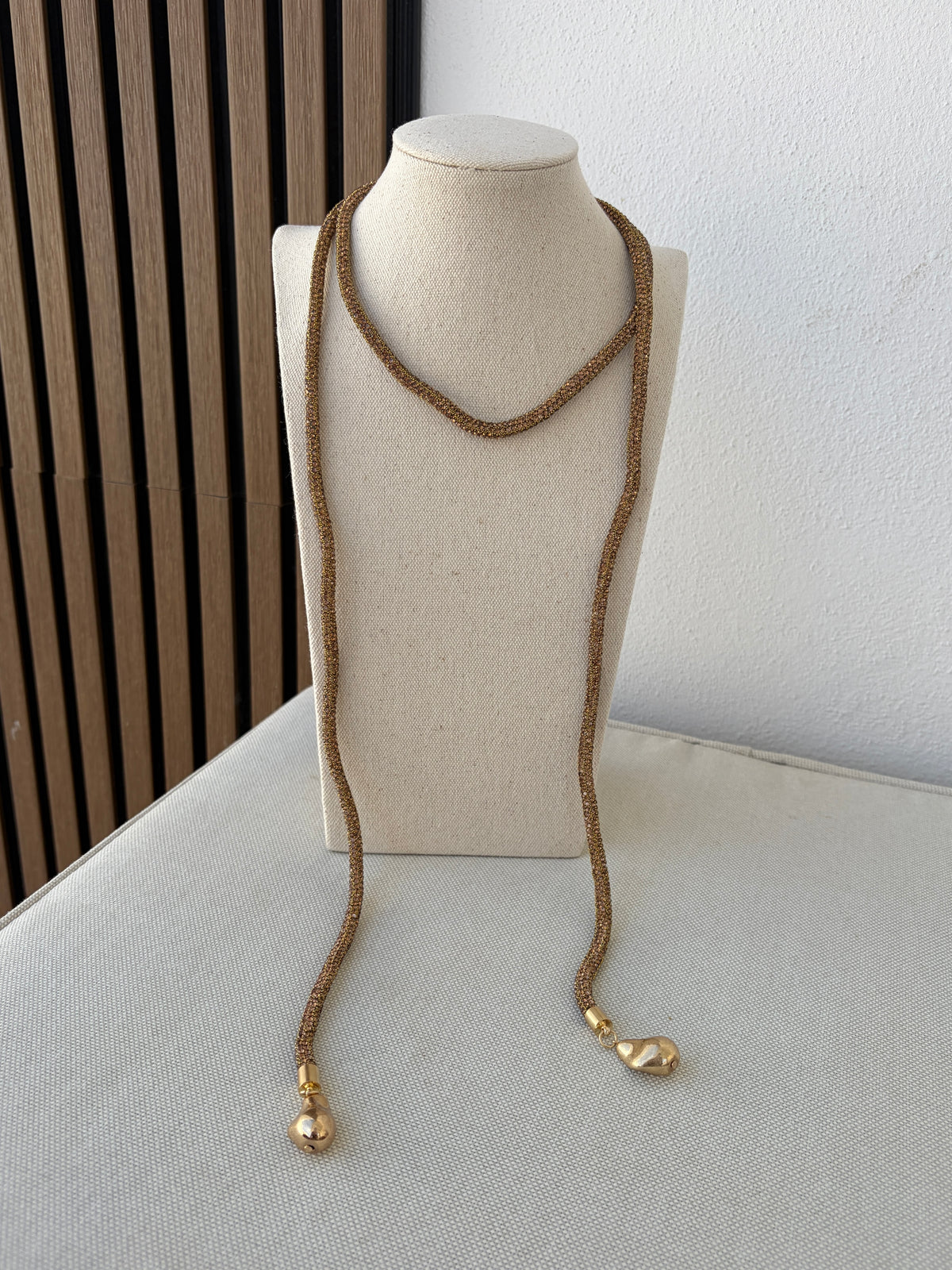 Collar serpentina dorado