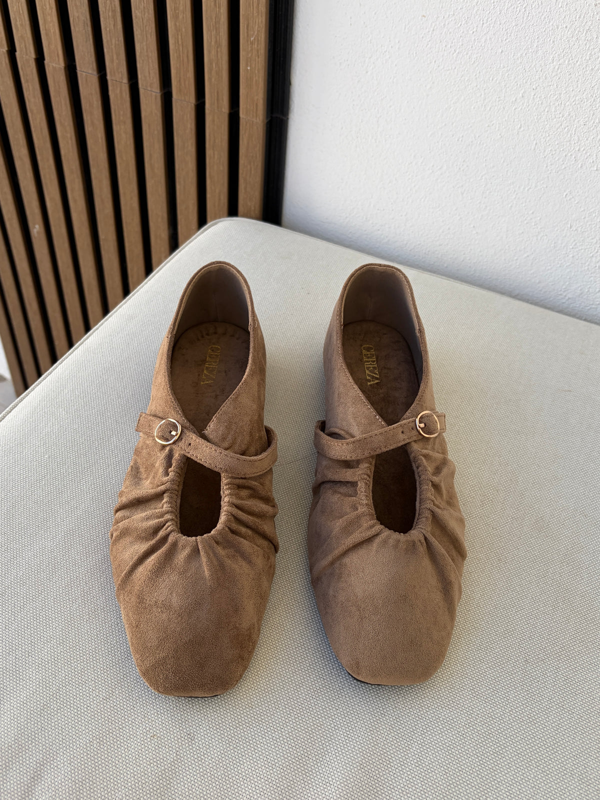 Bailarina frunce beige
