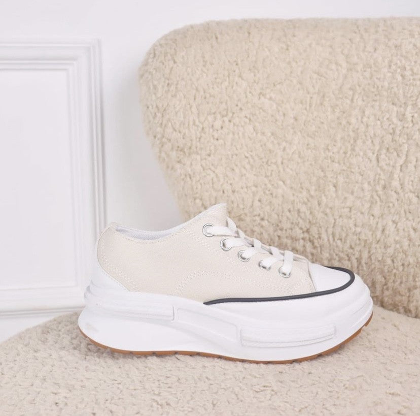 Converse Beige