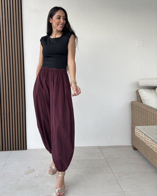 Pantalón bombacho burdeos